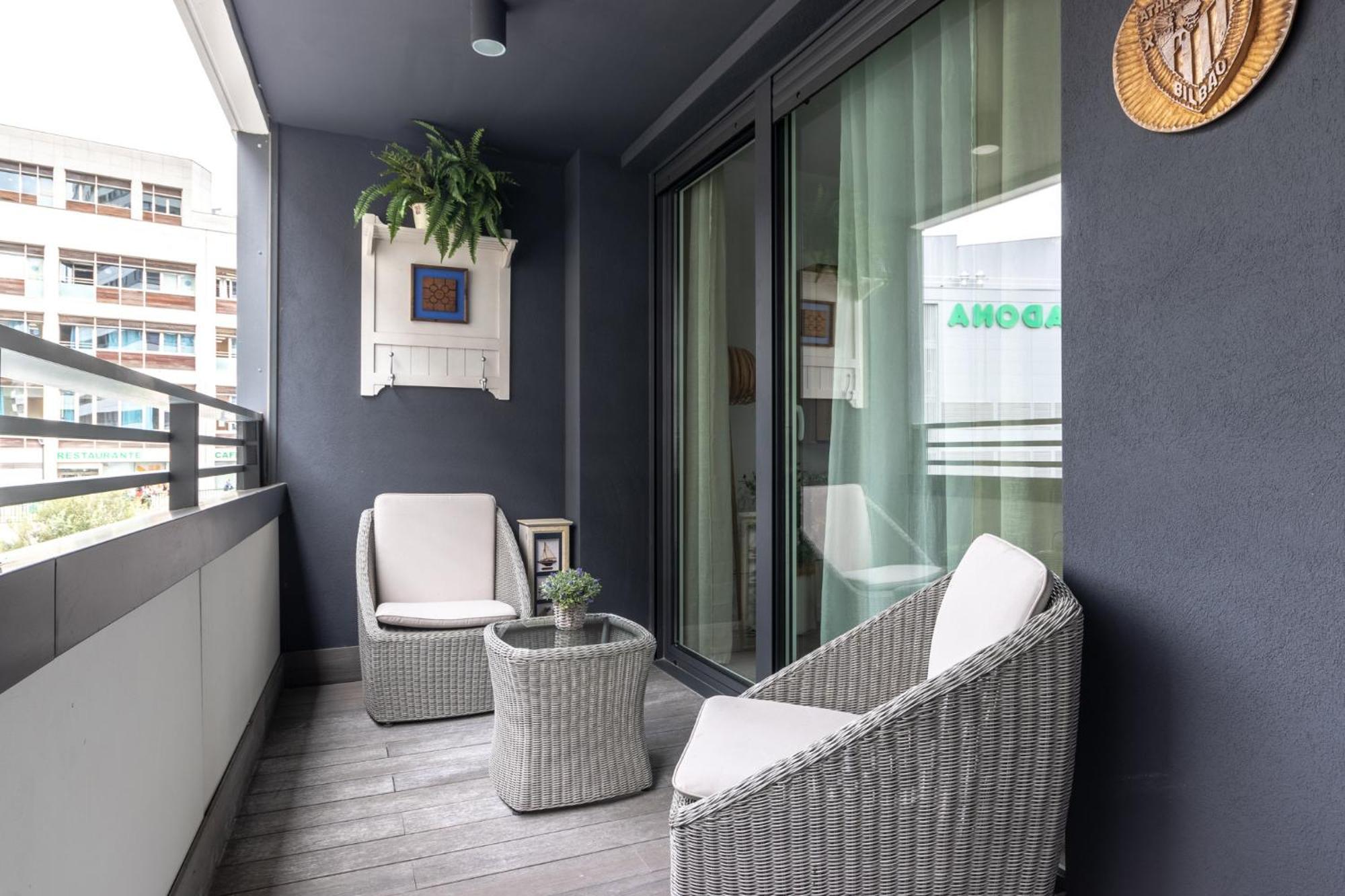 Xirimiri Apartment By People Rentals Bilbao Bagian luar foto